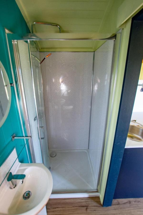 The Gambo Shepherd'S Hut Kidwelly Luaran gambar